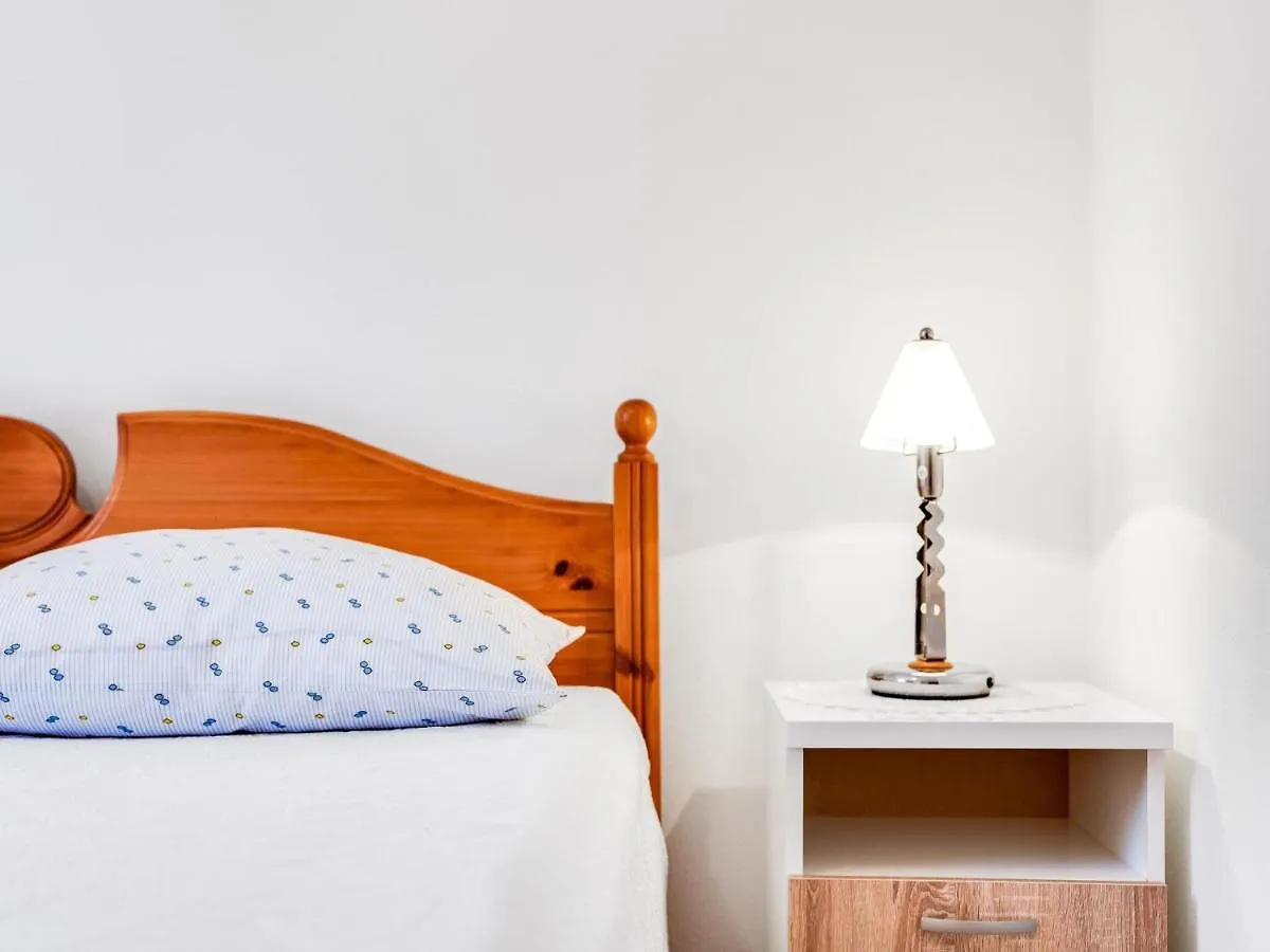 Secluded Apartment In Pore With Garden Poreč